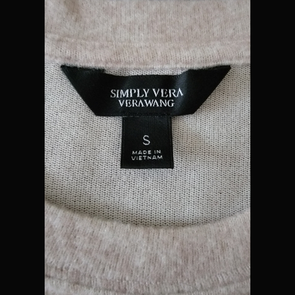 BNWT Simply Vera Vera Wang Women's Size S Soft Cream Scrunched Sleeve Sweater - Picture 4 of 6